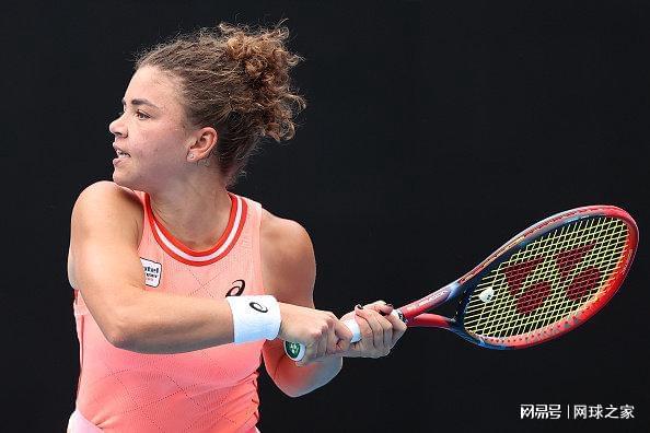 将球传递给 将球传递给